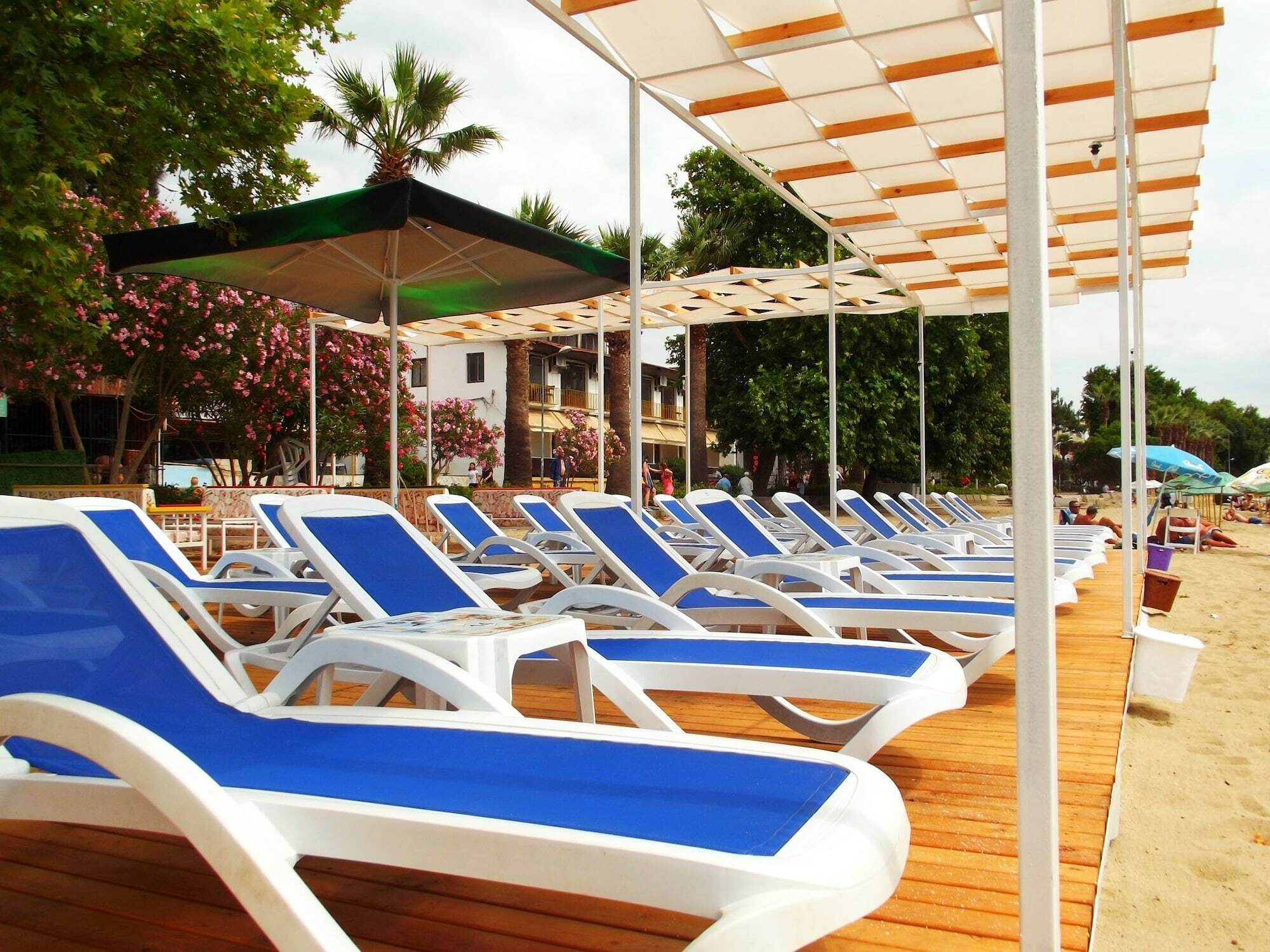 Belgin Otel Erdek Kültér fotó